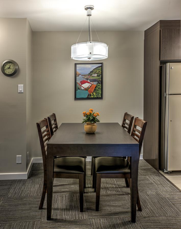 Homeport Apartment Hotel St. John's Ngoại thất bức ảnh